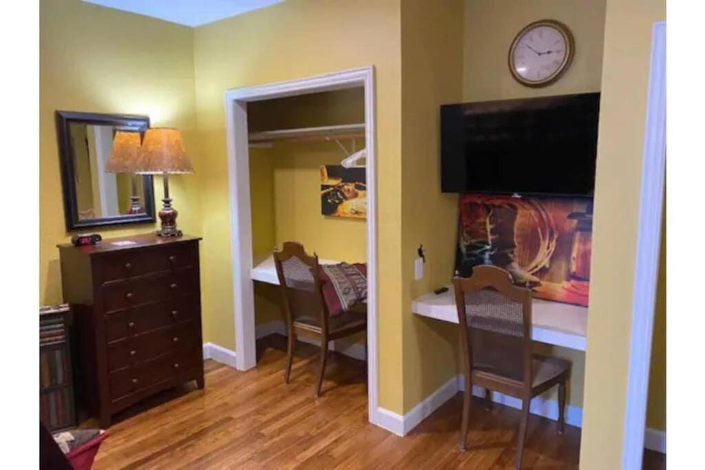 Stockyards!-1 Block Away ! Cowboy Sleeps 9 Ferienhaus Fort Worth